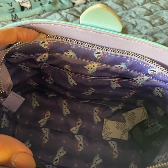 Loungefly Disney Frozen Elsa Olaf Anna Kristoff Castle Crossbody Bag/purse - Picture 8 of 12